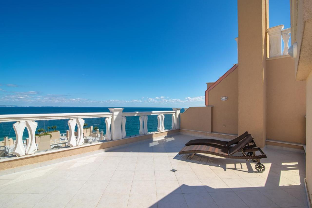 La Mer Residence Golden Sands Bagian luar foto