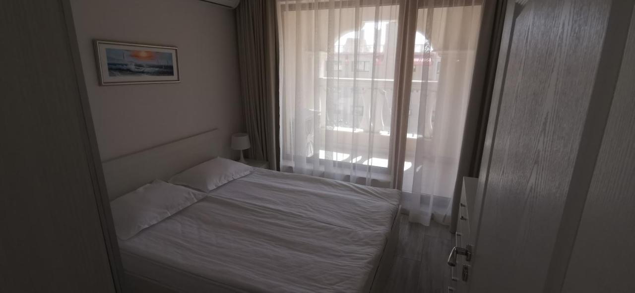 La Mer Residence Golden Sands Bagian luar foto