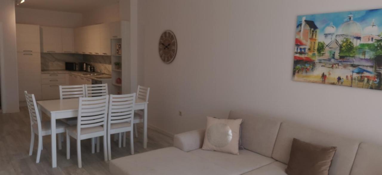 La Mer Residence Golden Sands Bagian luar foto